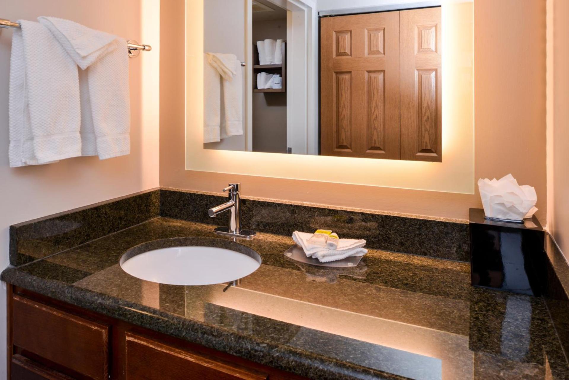 Staybridge Suites Indianapolis Downtown-Convention Center by IHG photo 49