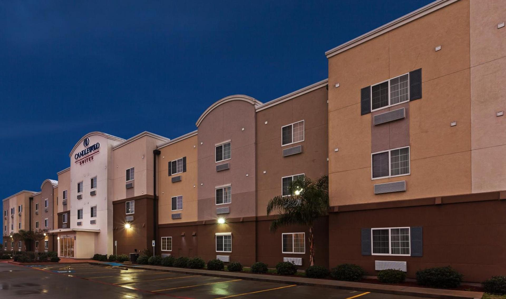 Candlewood Suites - Texas City by IHG photo 12