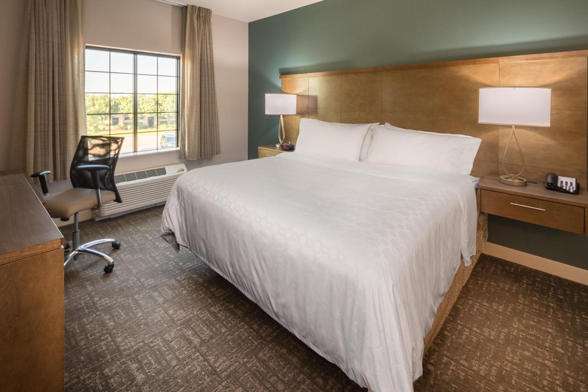 Staybridge Suites - Lake Jackson by IHG photo 26