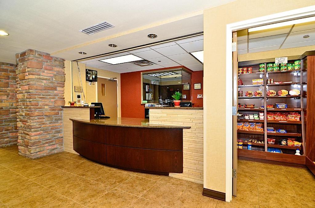 Hawthorn Extended Stay by Wyndham Dickinson photo 64