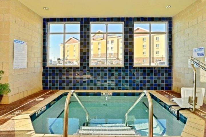 Hawthorn Extended Stay by Wyndham Dickinson photo 72