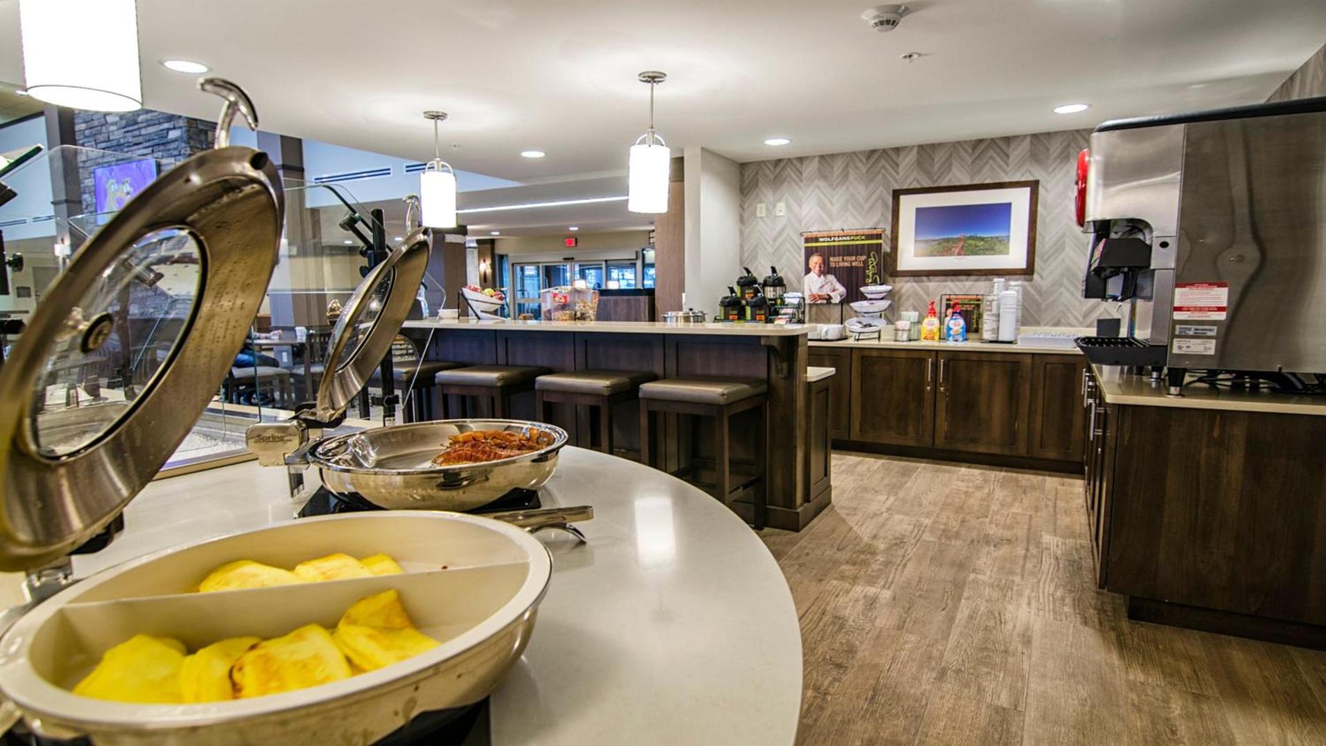 Staybridge Suites Marquette by IHG photo 53