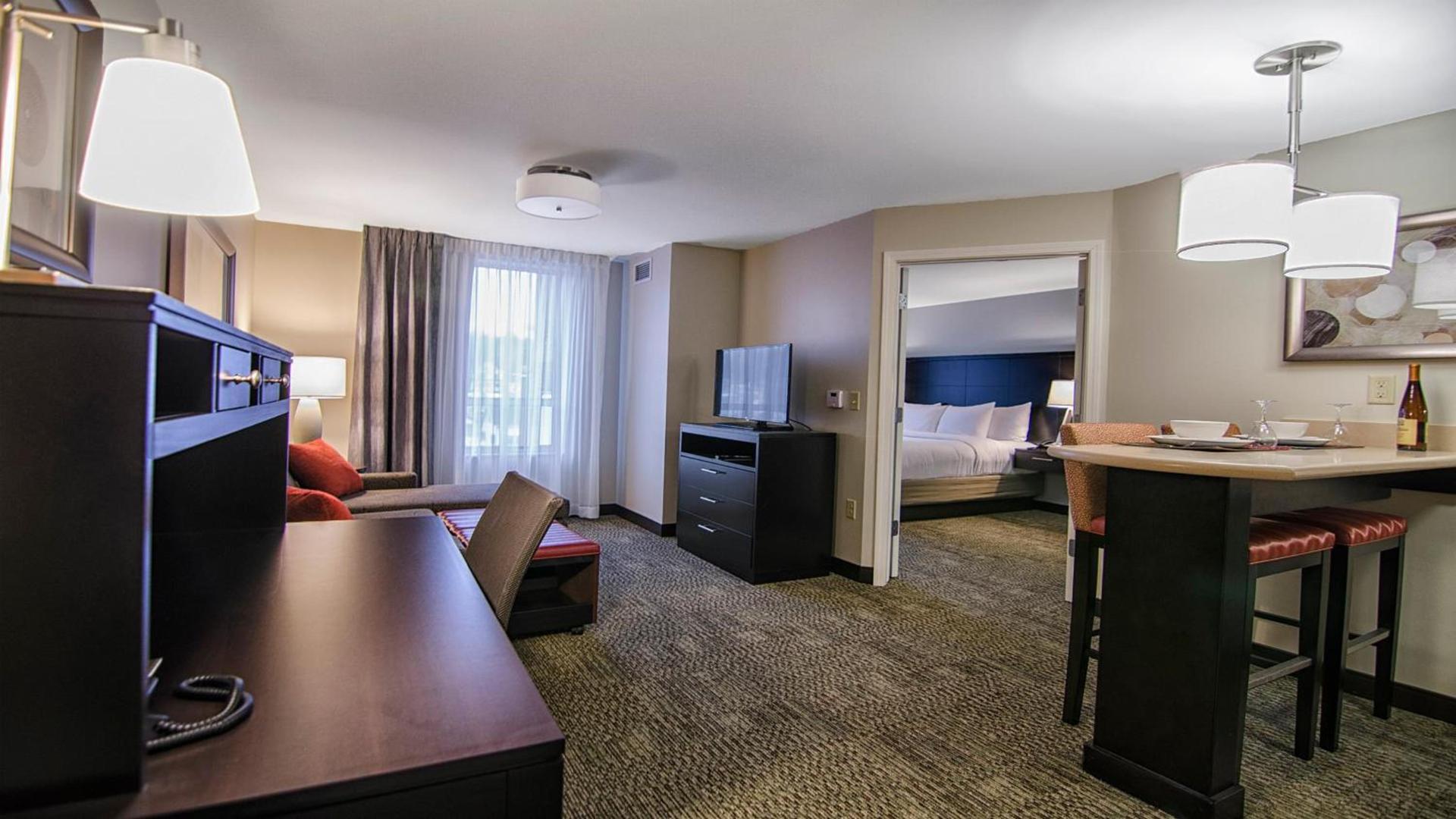 Staybridge Suites Marquette by IHG photo 44