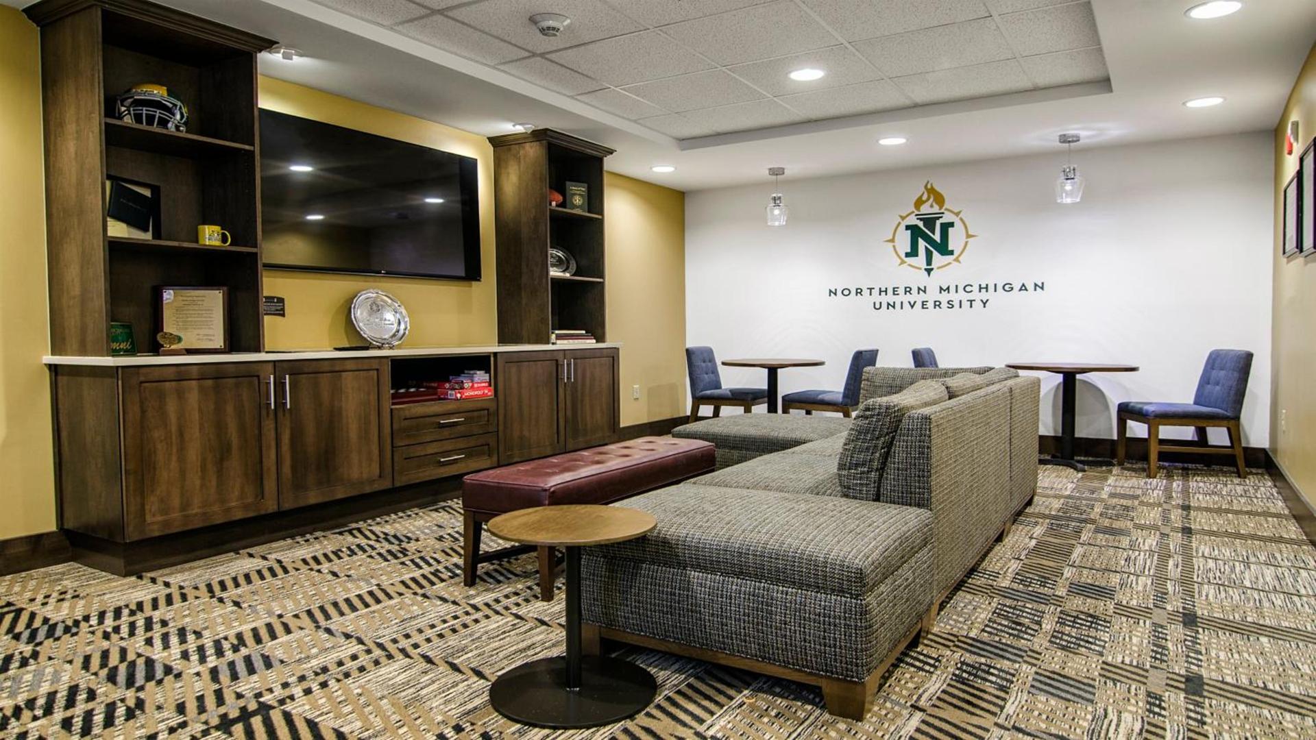 Staybridge Suites Marquette by IHG photo 55