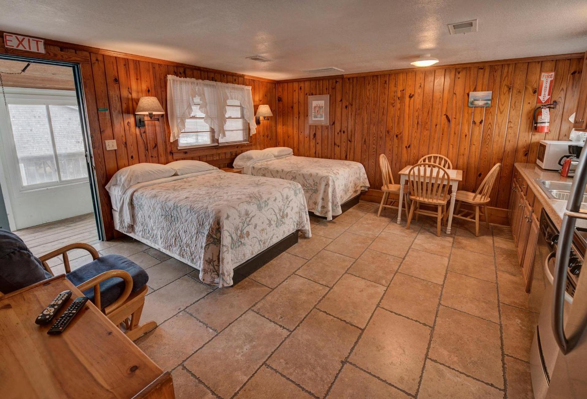 Outer Banks Motel photo 97