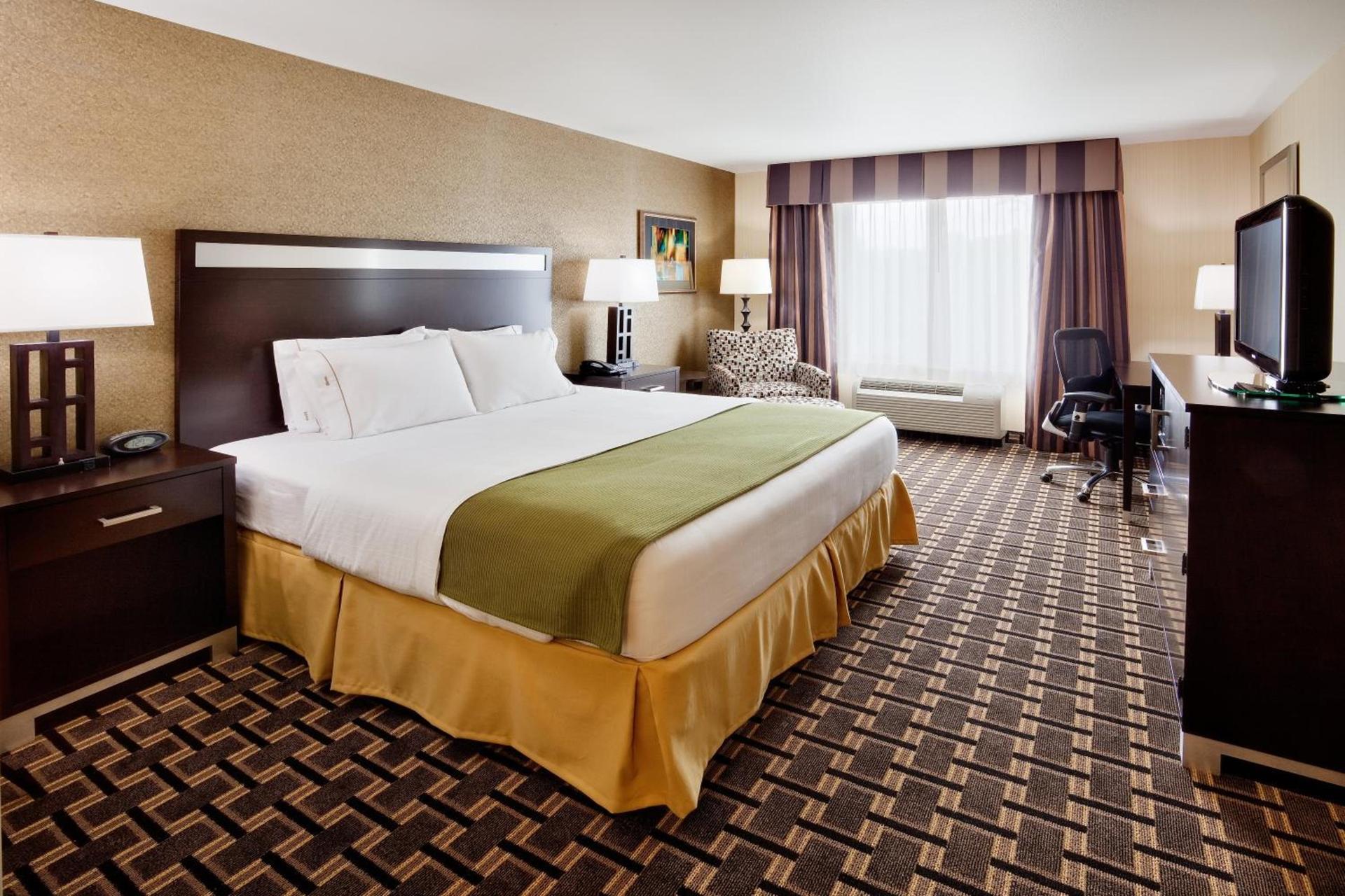 Holiday Inn Express and Suites Limerick - Pottstown by IHG photo 35