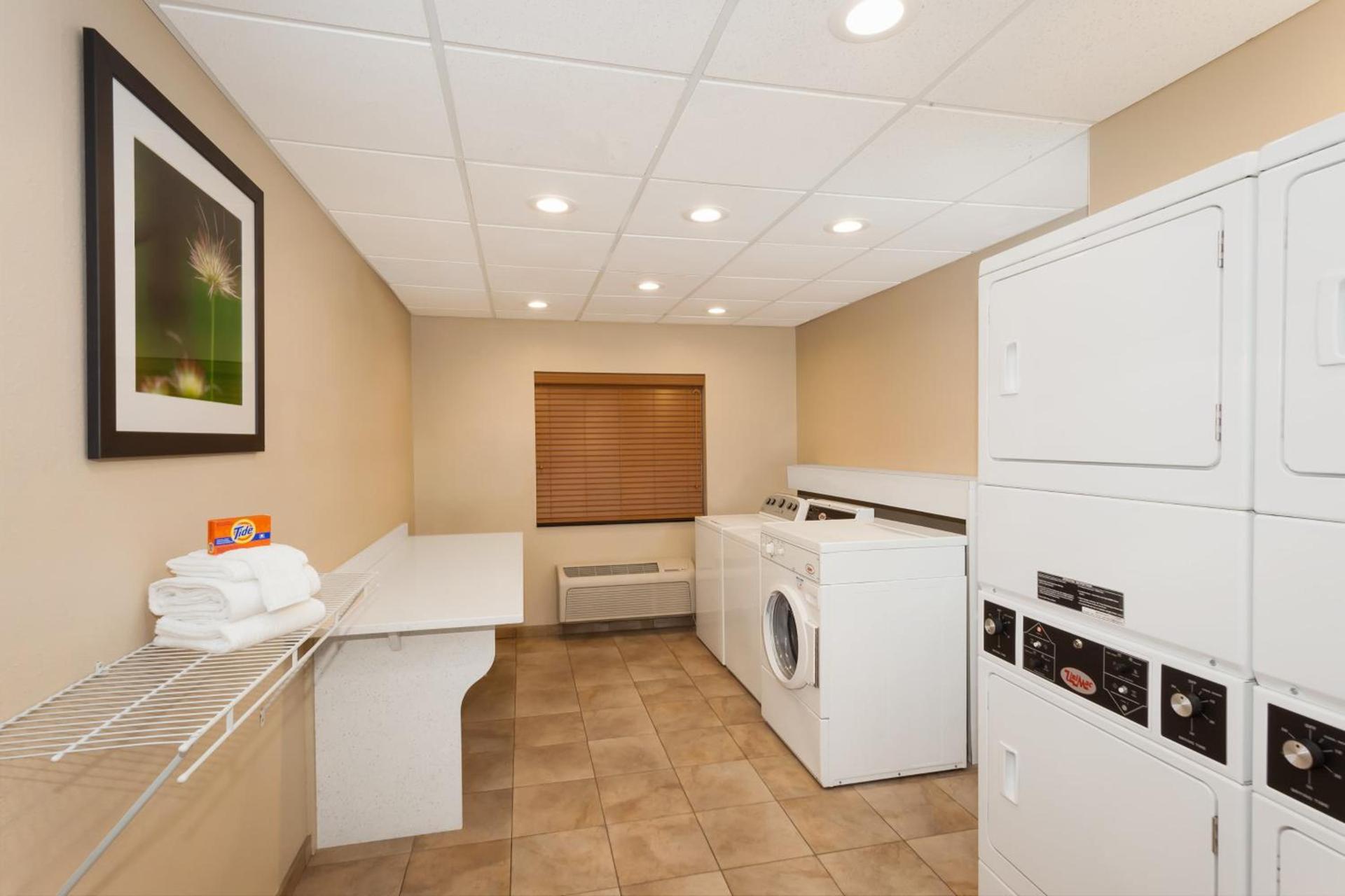Candlewood Suites Aurora-Naperville by IHG photo 7