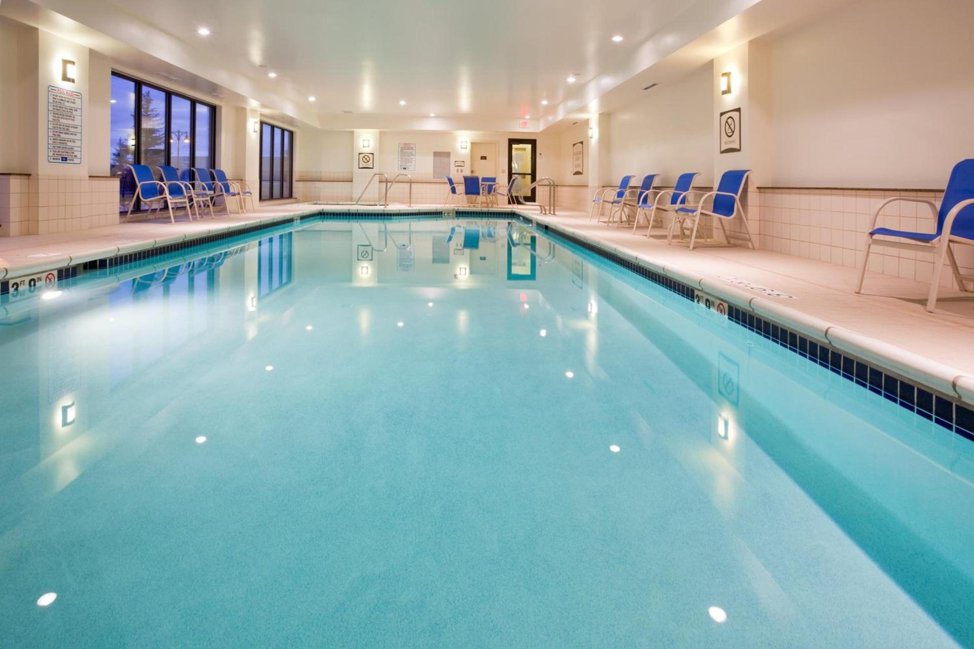 Staybridge Suites Milwaukee West-Oconomowoc by IHG photo 16
