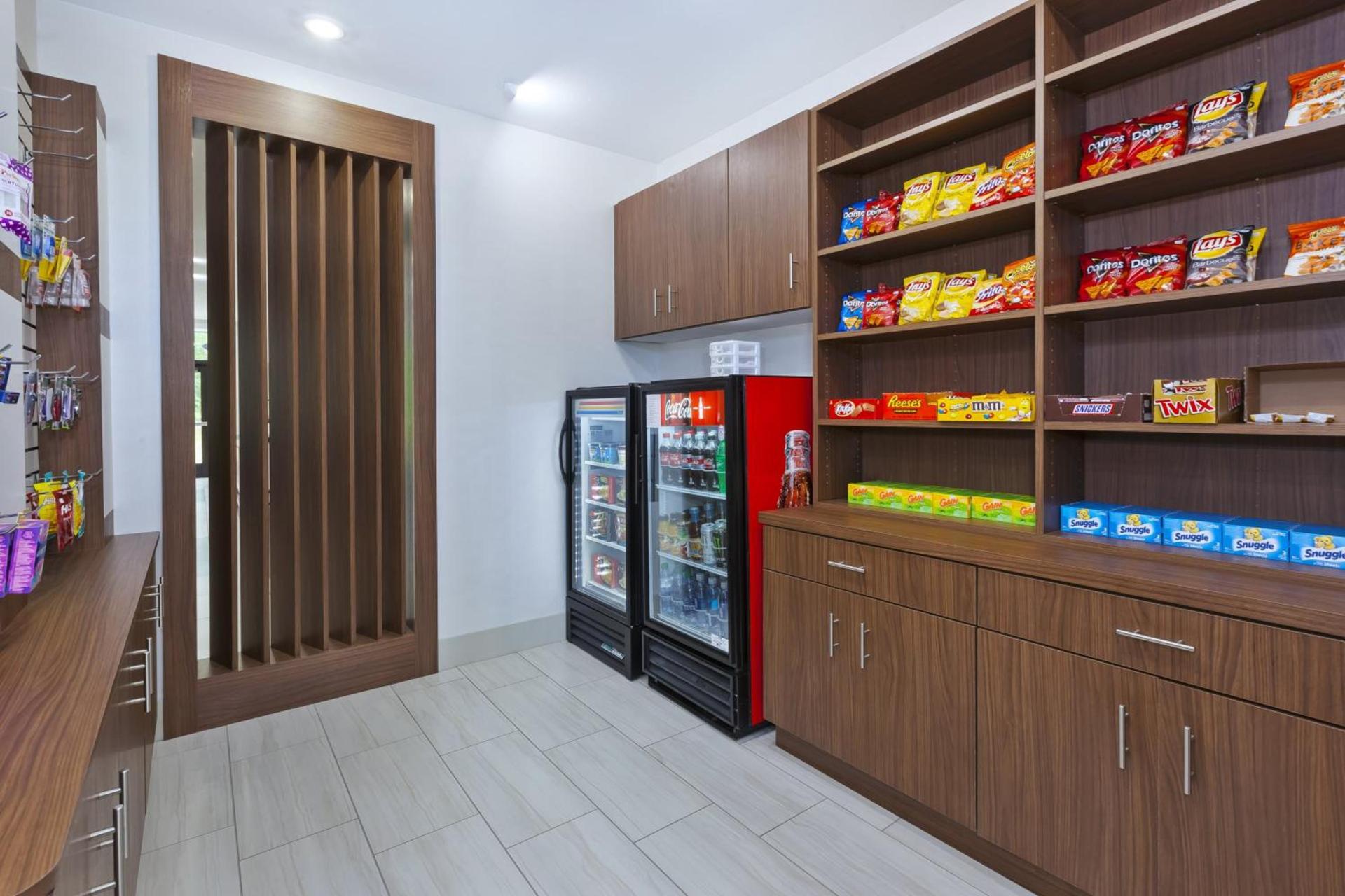Holiday Inn Express & Suites - Painesville - Concord by IHG photo 5