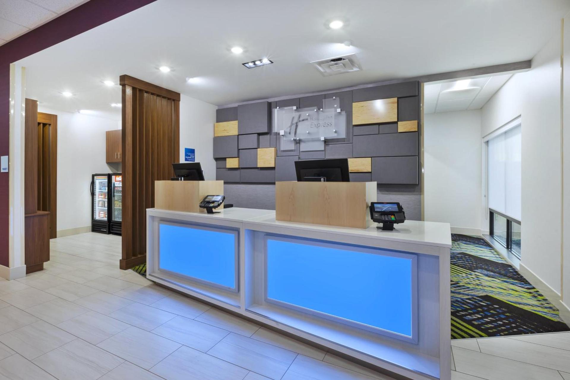 Holiday Inn Express & Suites - Painesville - Concord by IHG photo 8