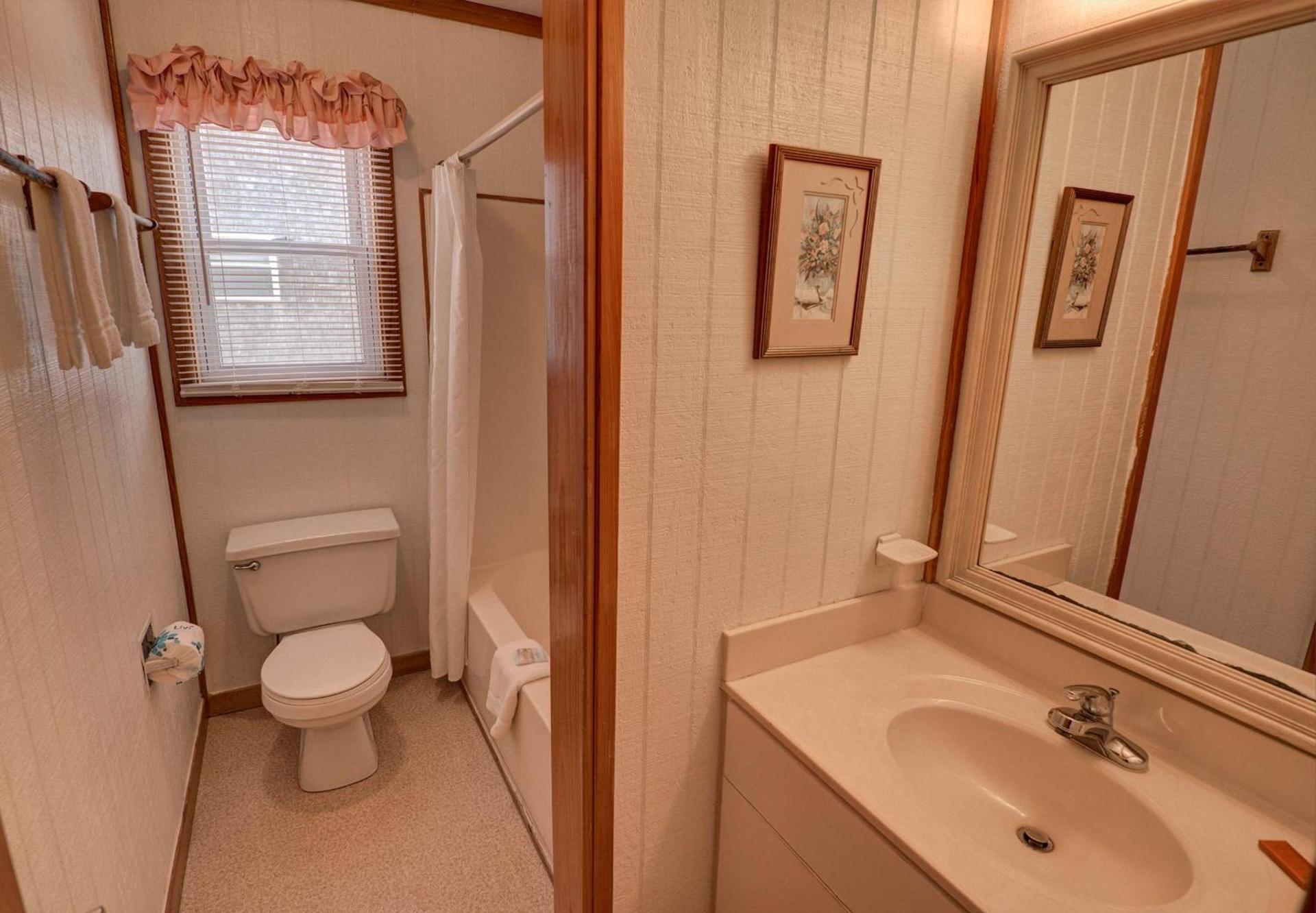 Outer Banks Motel photo 53
