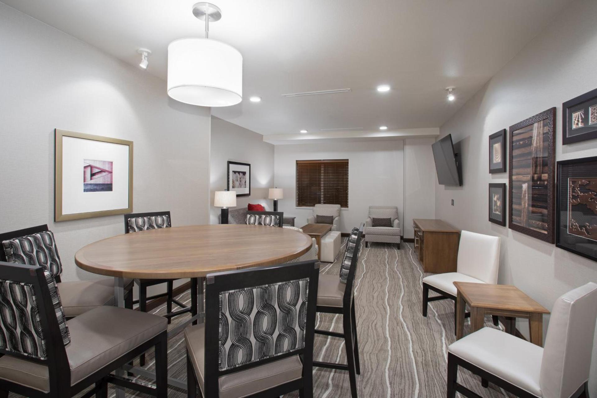 Staybridge Suites Rapid City - Rushmore by IHG photo 5