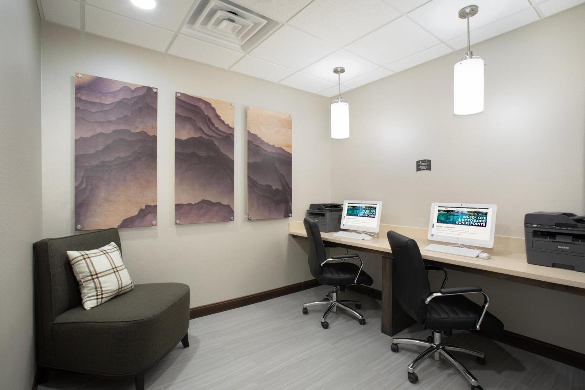 Staybridge Suites Rapid City - Rushmore by IHG photo 10