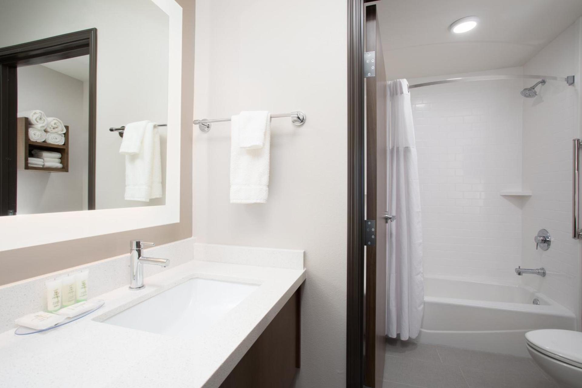 Staybridge Suites Rapid City - Rushmore by IHG photo 25