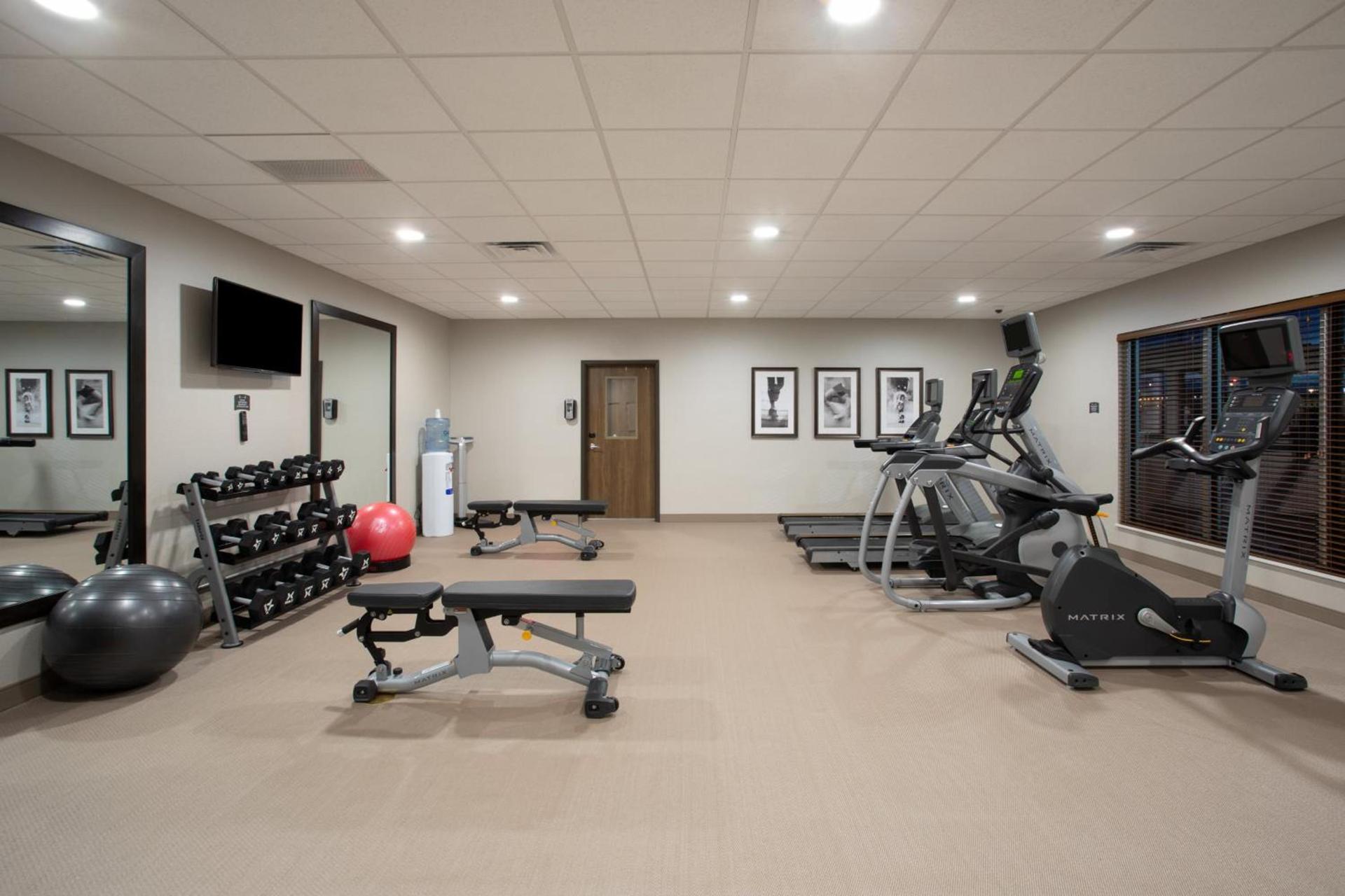 Staybridge Suites Rapid City - Rushmore by IHG photo 17