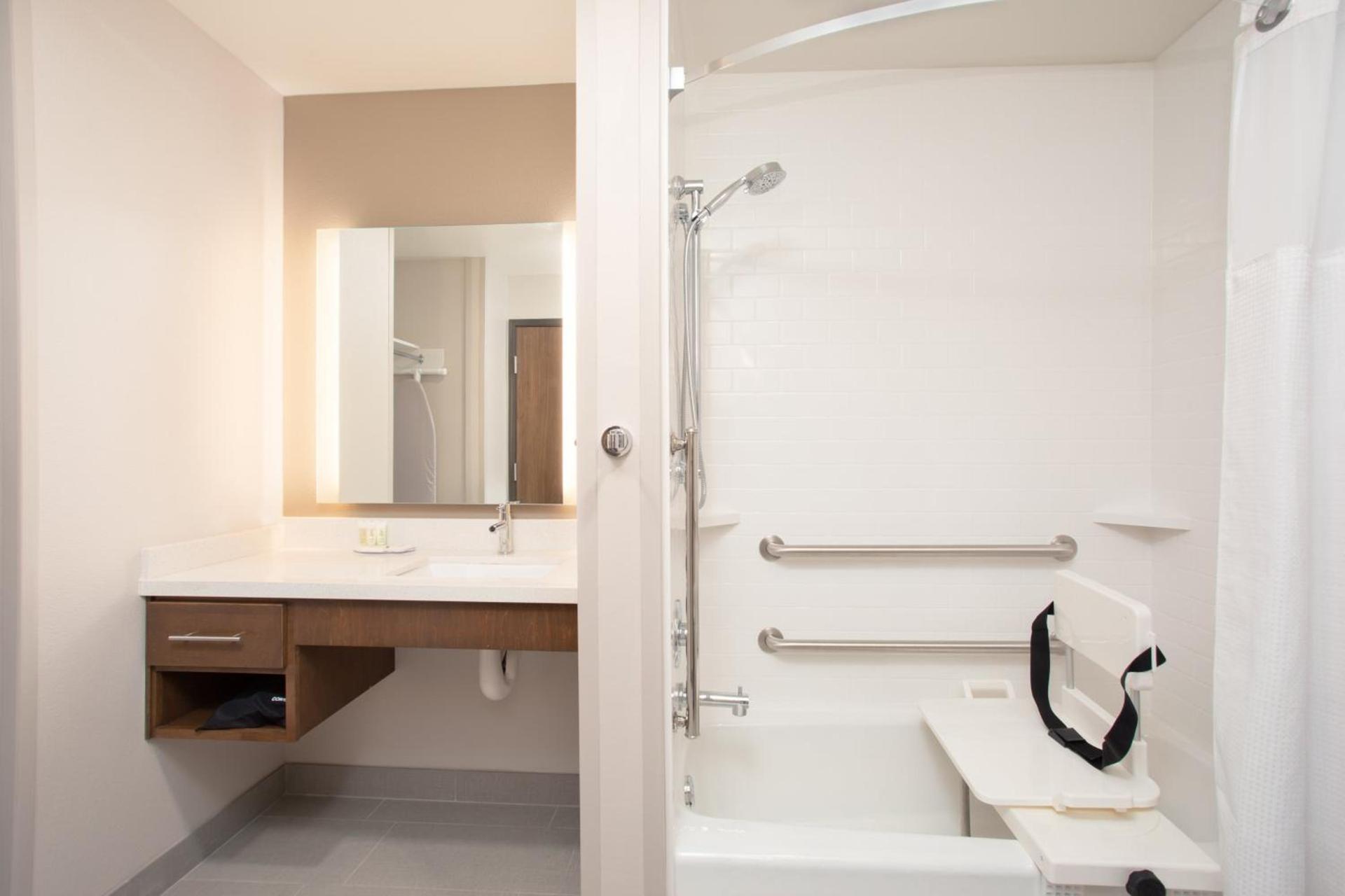 Staybridge Suites Rapid City - Rushmore by IHG photo 26