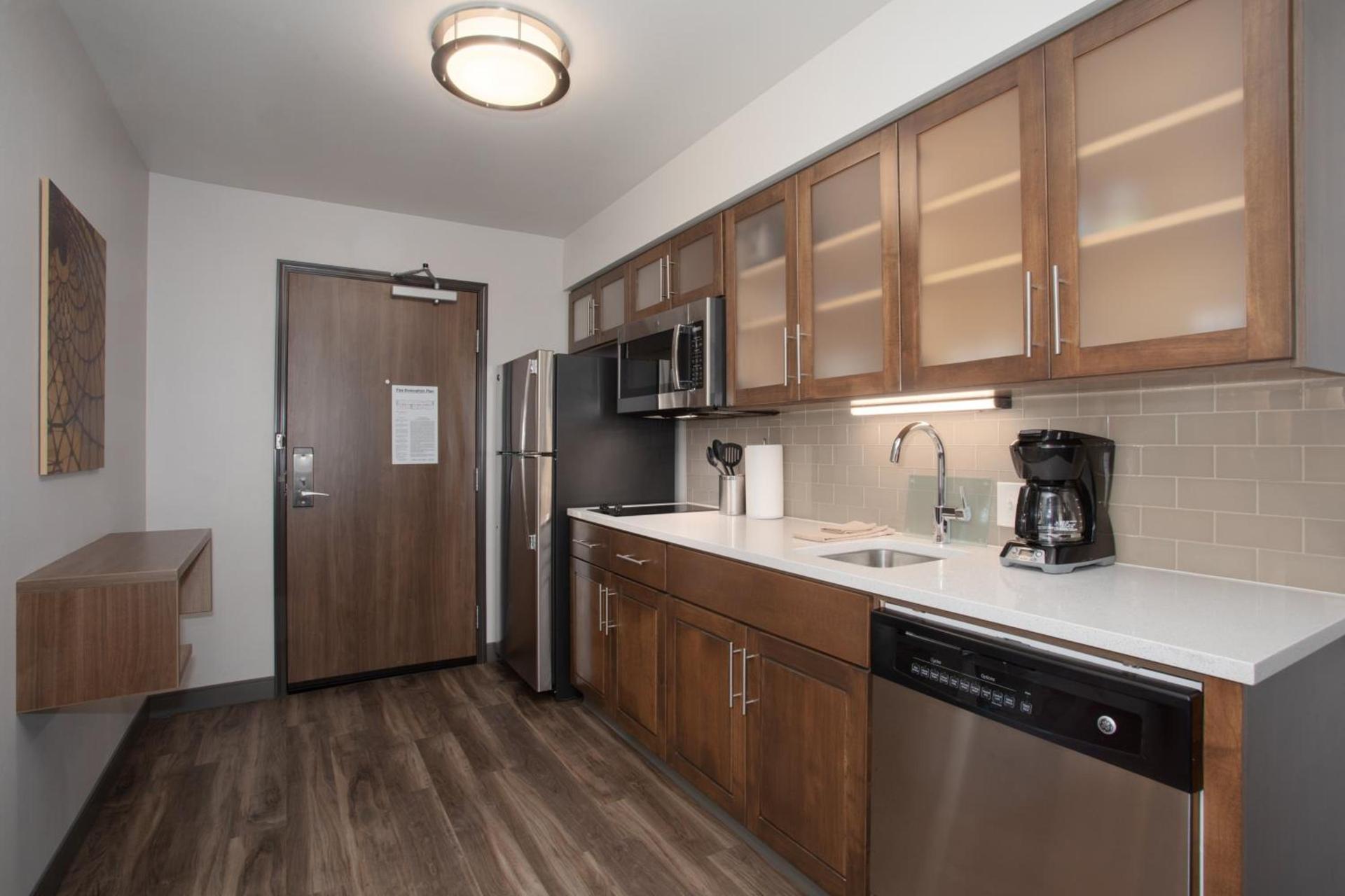 Staybridge Suites Rapid City - Rushmore by IHG photo 43