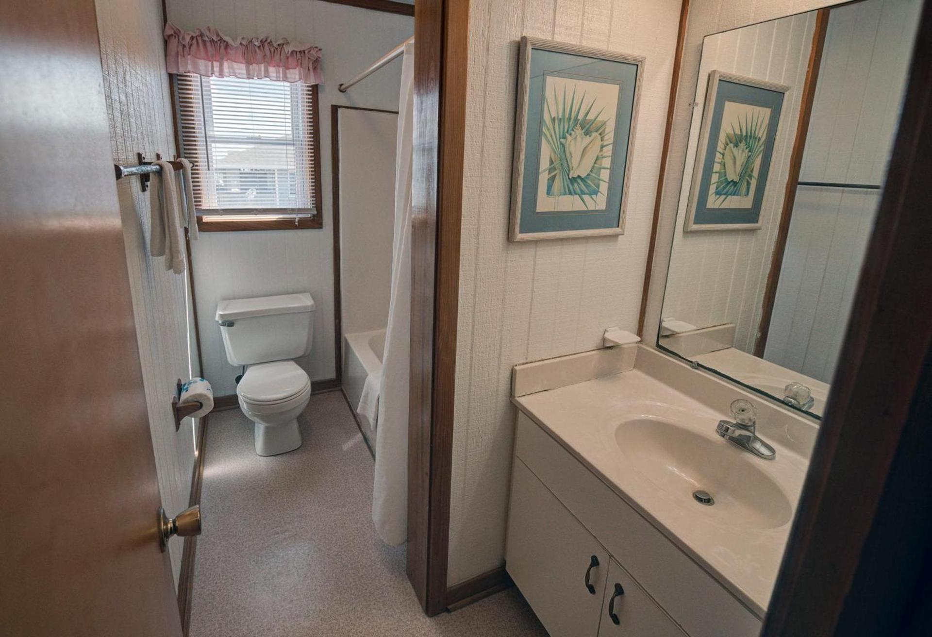 Outer Banks Motel photo 47