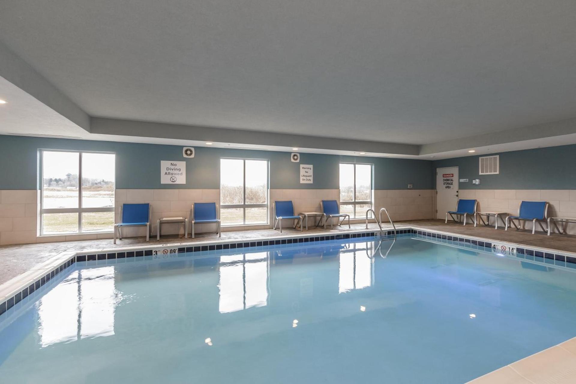 Holiday Inn Express & Suites- South Bend Casino by IHG photo 31