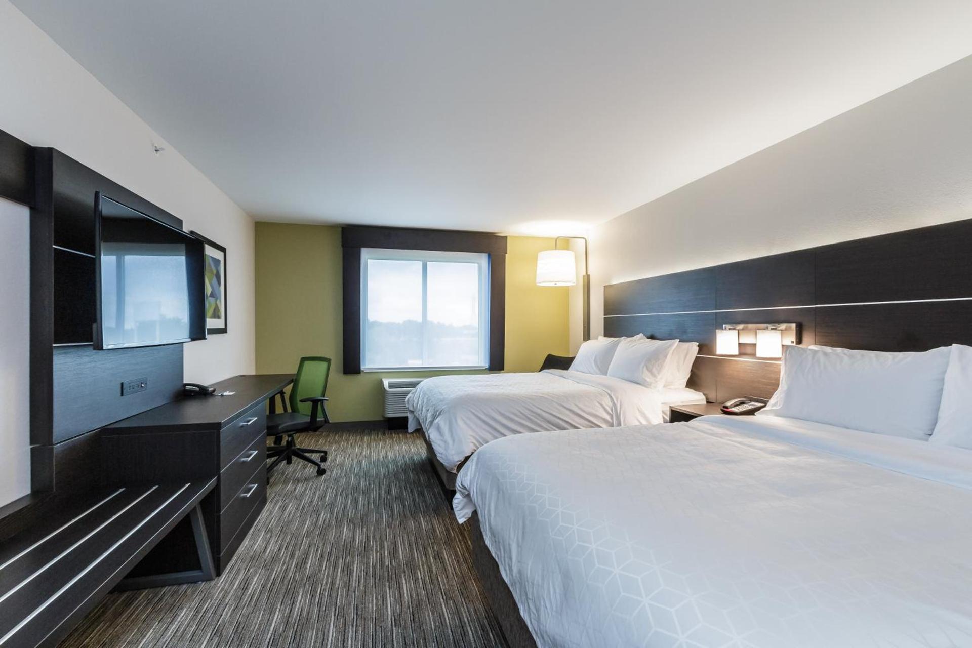 Holiday Inn Express & Suites- South Bend Casino by IHG photo 51