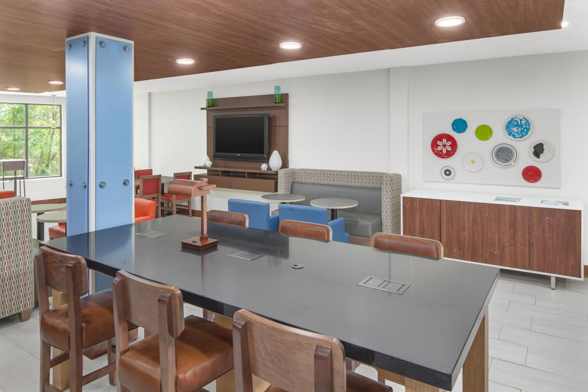 Holiday Inn Express & Suites - Hardeeville-Hilton Head by IHG photo 35