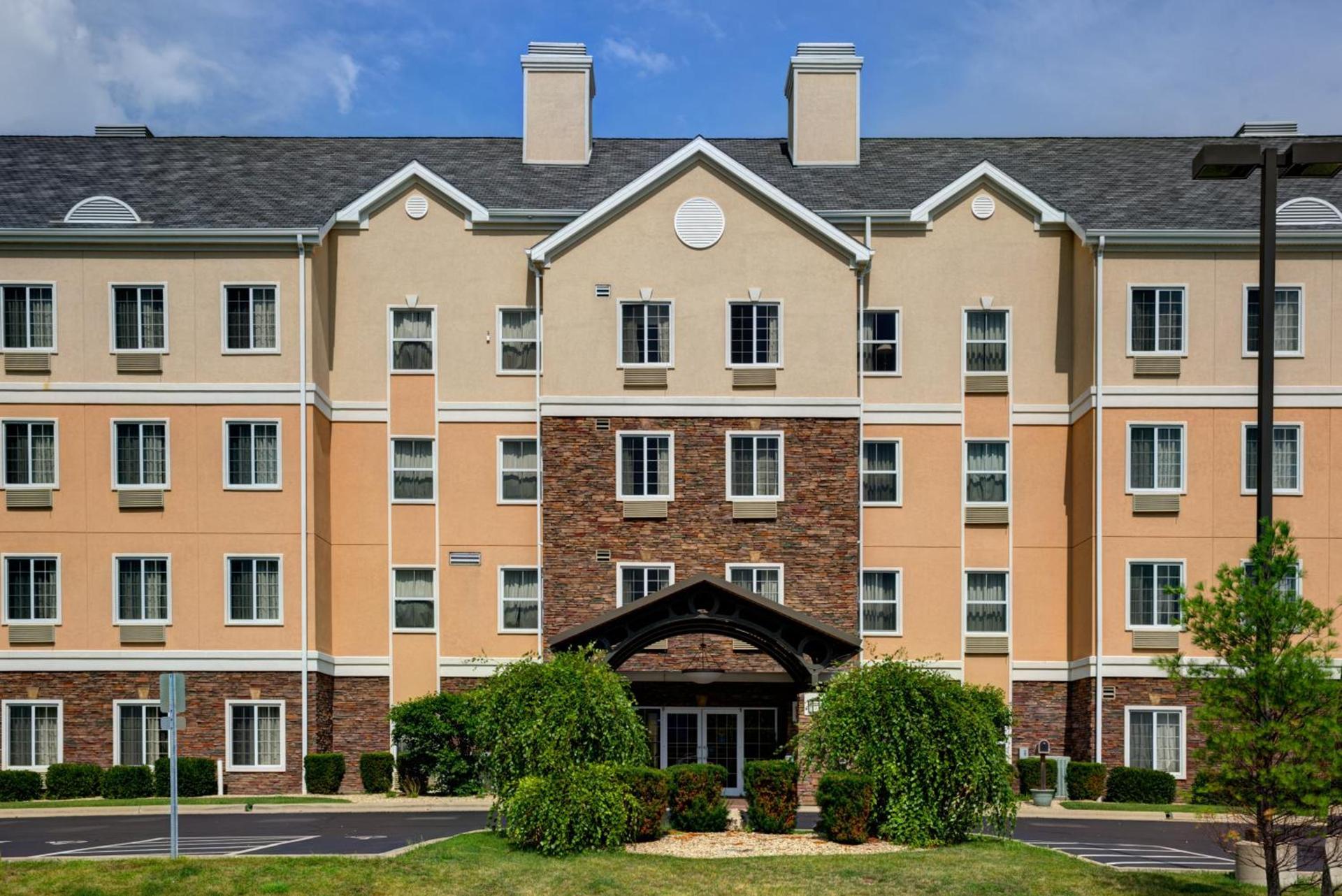 Staybridge Suites Rockford by IHG photo 2