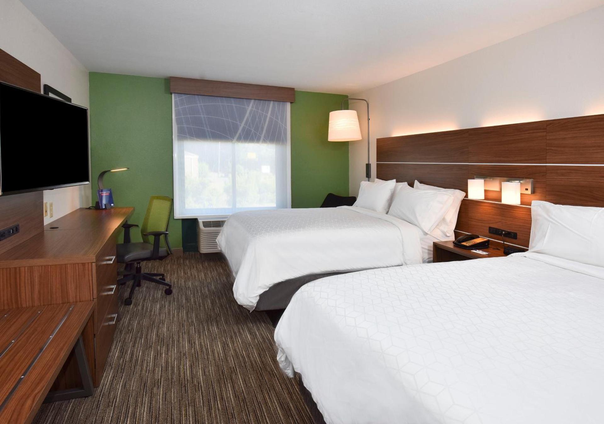 Holiday Inn Express Hotel & Suites Selma by IHG photo 31