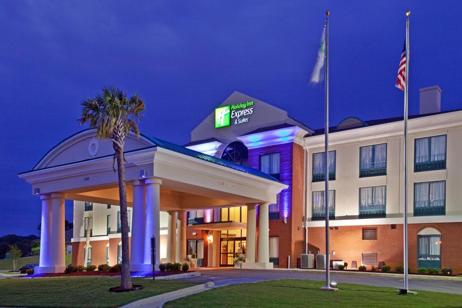 Holiday Inn Express Hotel & Suites Selma by IHG photo 27