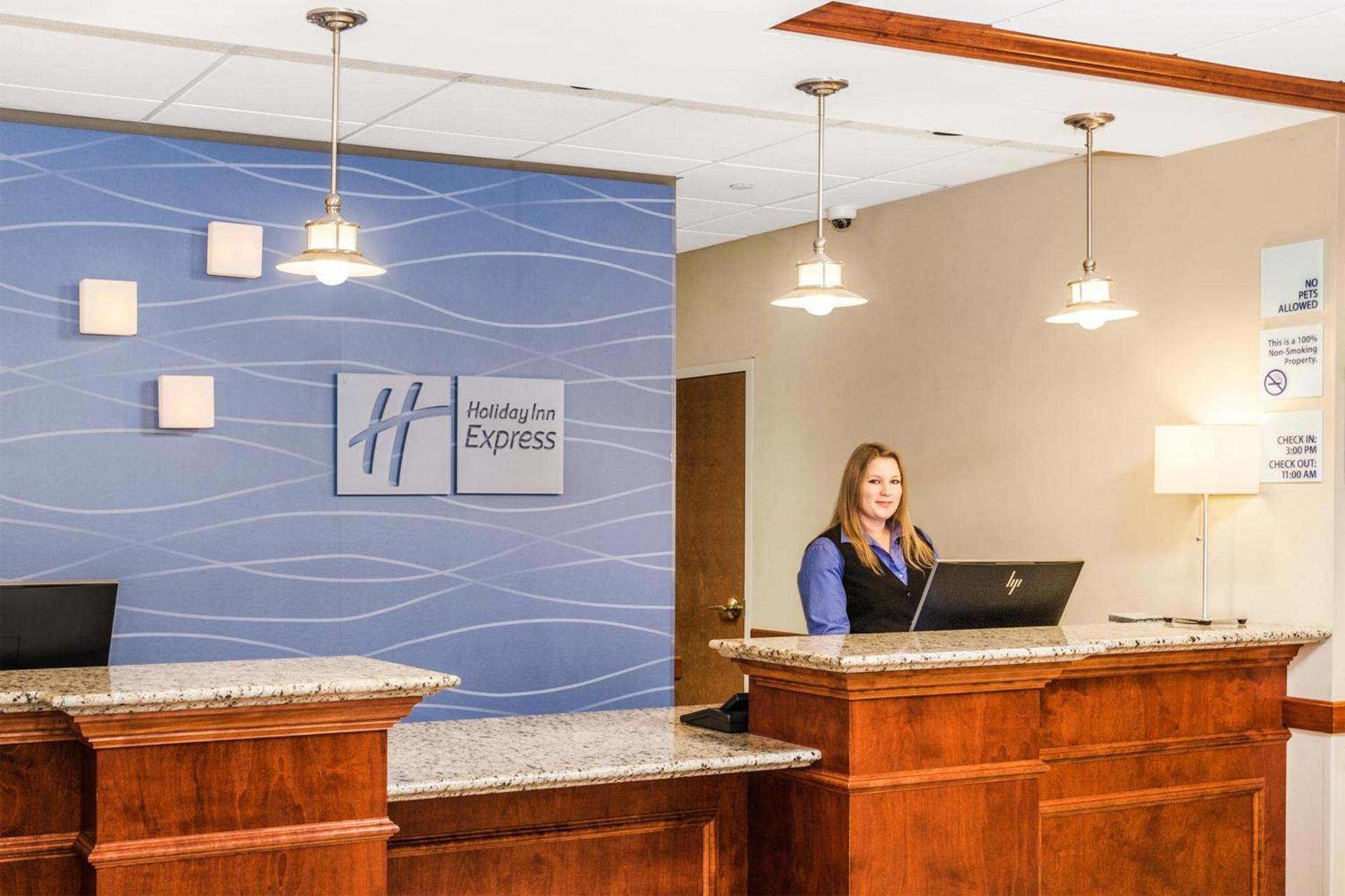 Holiday Inn Express Hotel & Suites Hampton South-Seabrook by IHG photo 13