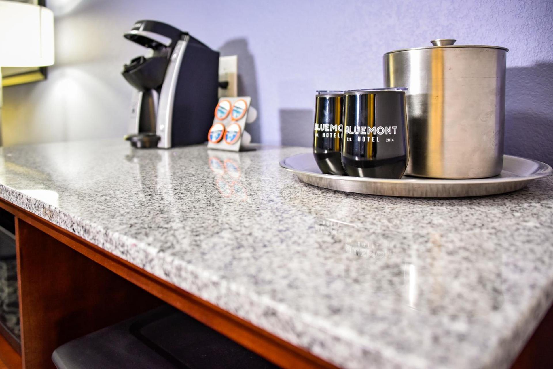Bluemont Hotel photo 16