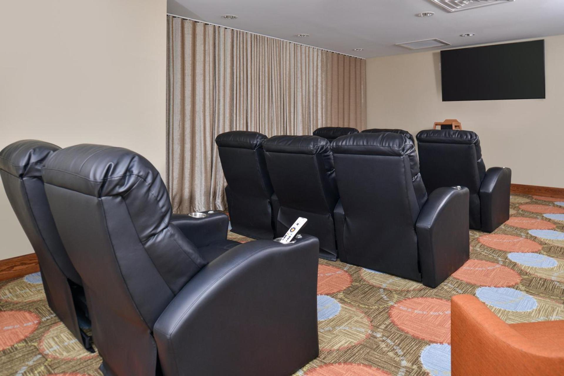 Staybridge Suites Rochester by IHG photo 3