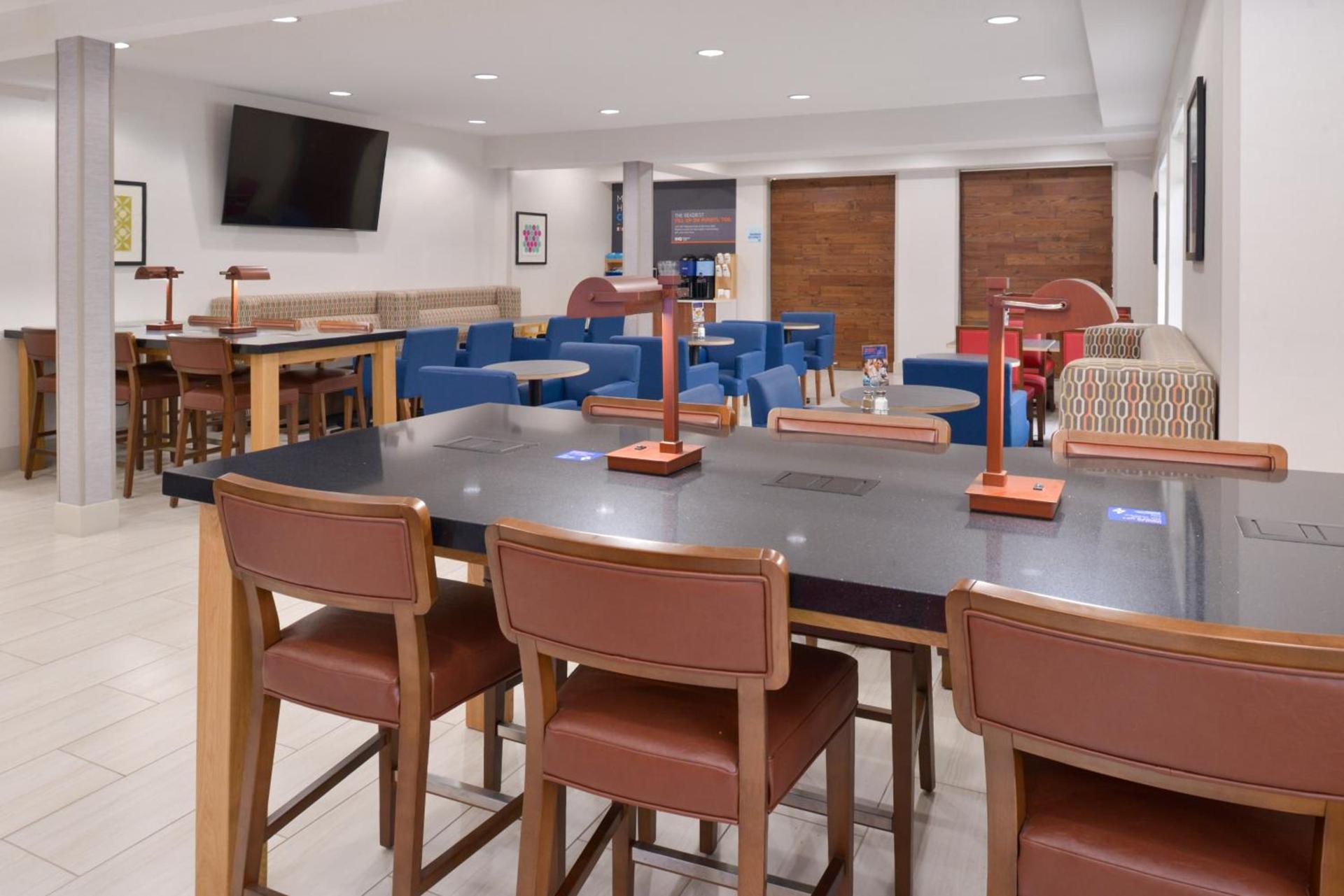 Holiday Inn Express Wixom by IHG photo 58