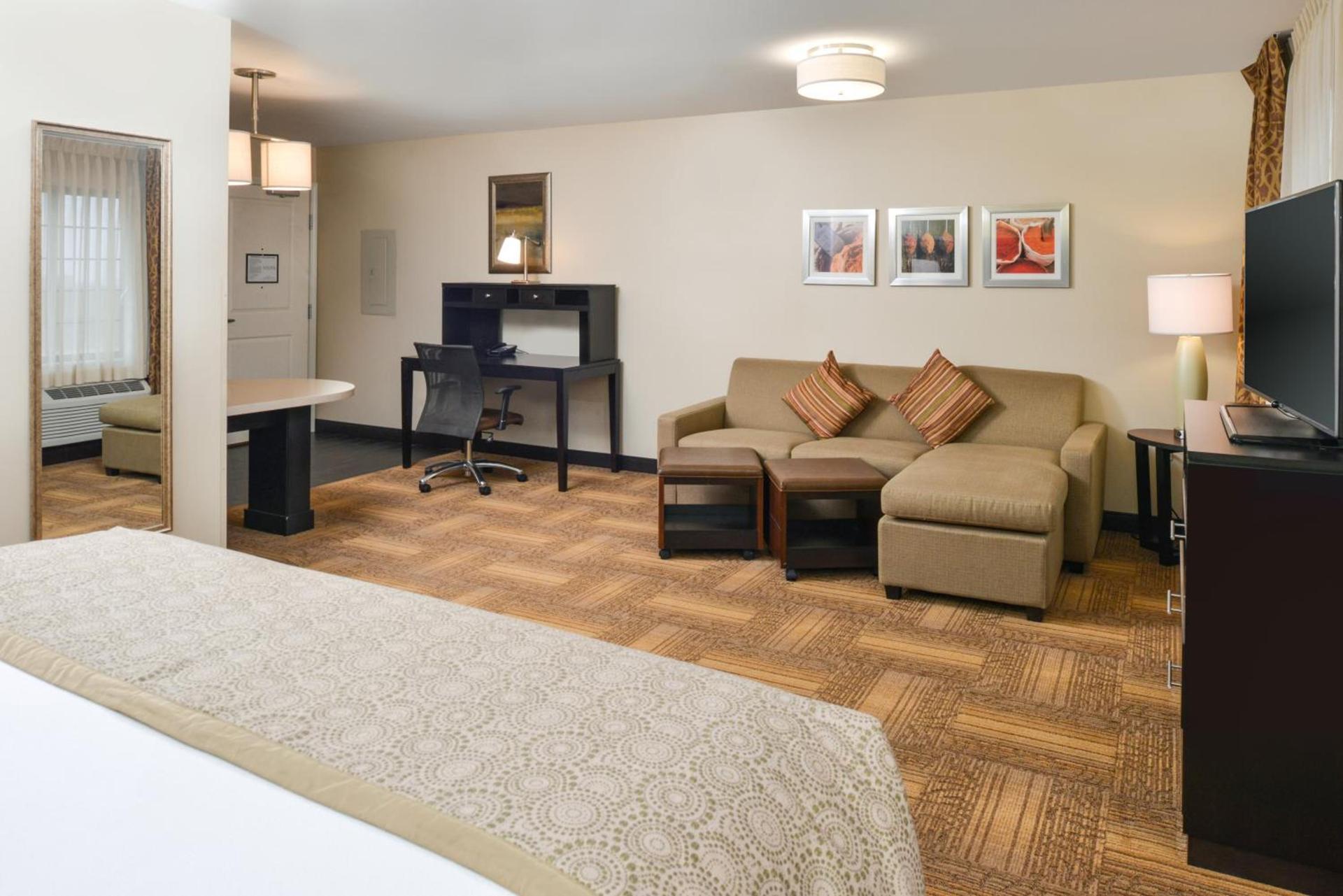 Staybridge Suites Merrillville by IHG photo 36