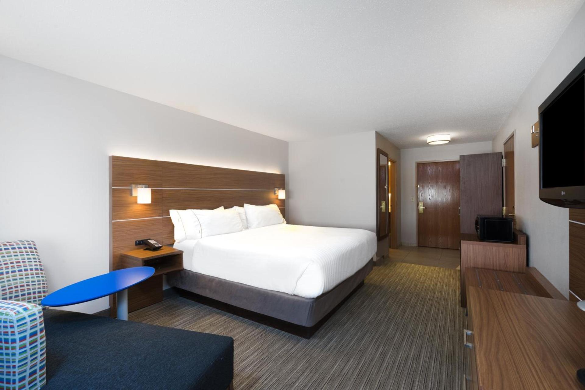 Holiday Inn Express Hotel Howe / Sturgis by IHG photo 34