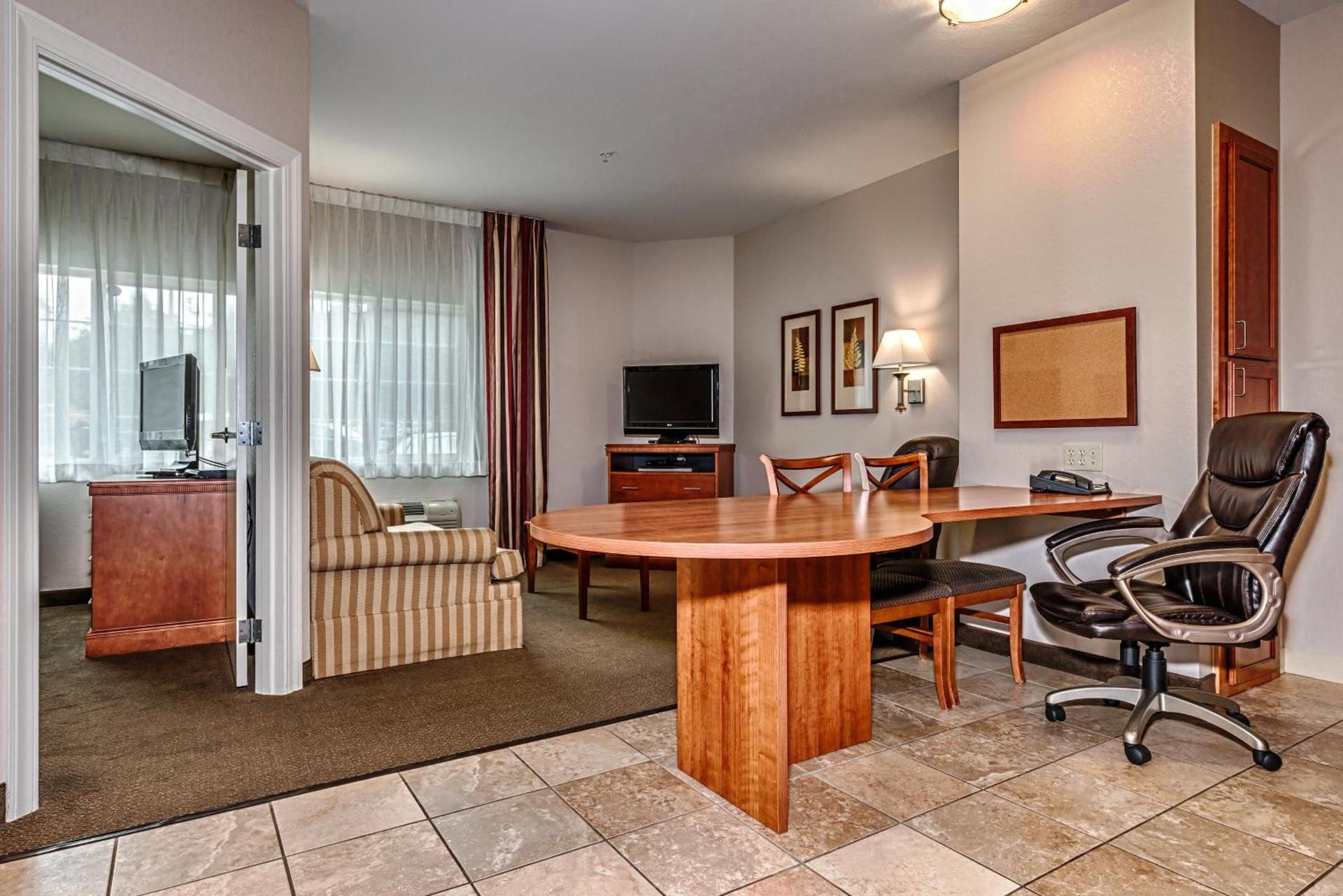 Candlewood Suites Oak Harbor by IHG photo 24
