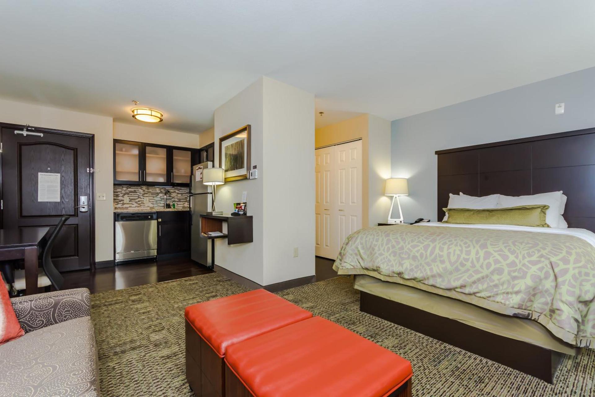 Staybridge Suites Grand Forks by IHG photo 11