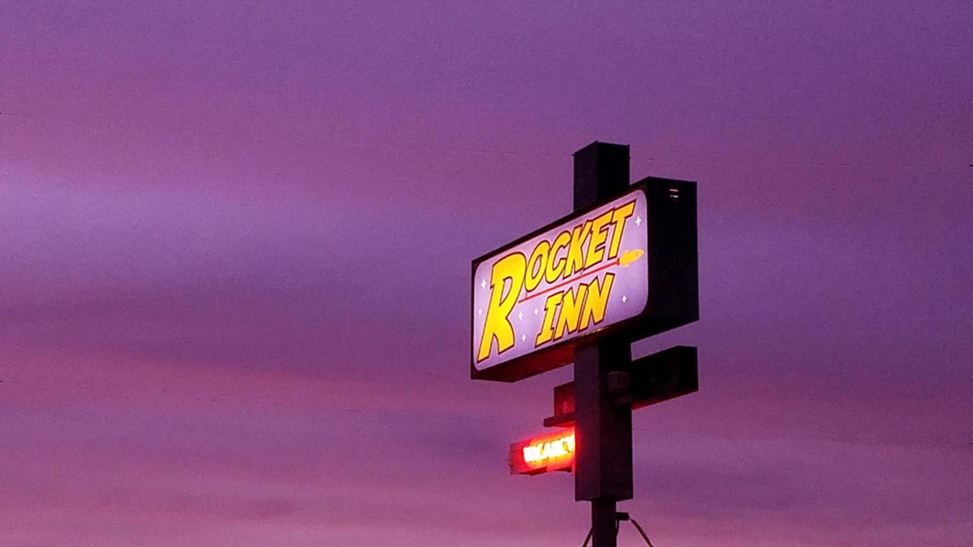 Rocket Inn photo 65