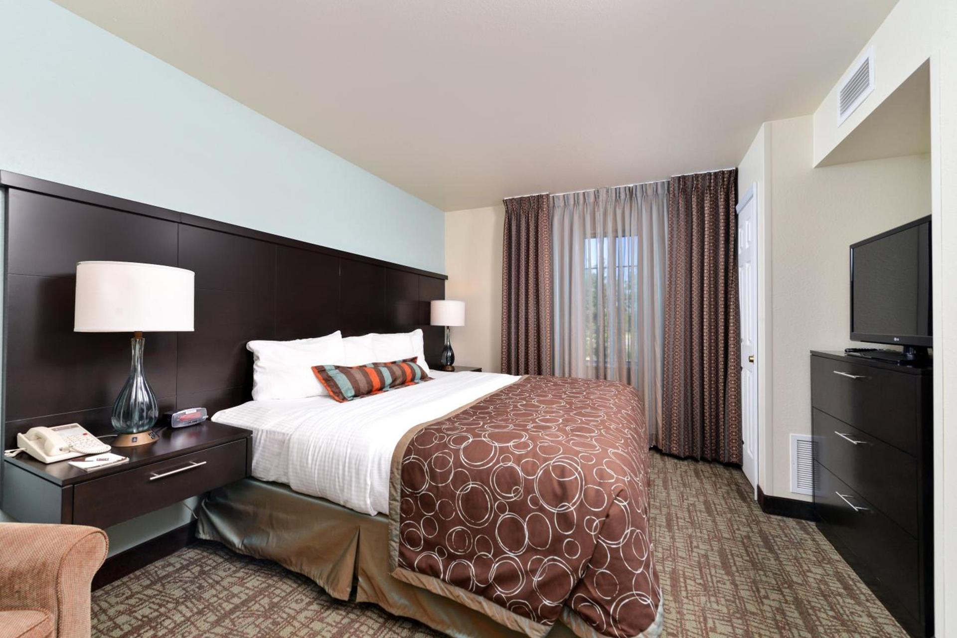 Staybridge Suites Sioux Falls at Empire Mall by IHG photo 34