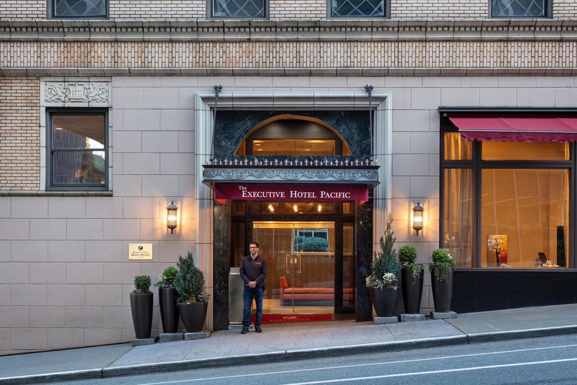 Executive Hotel Pacific photo 2