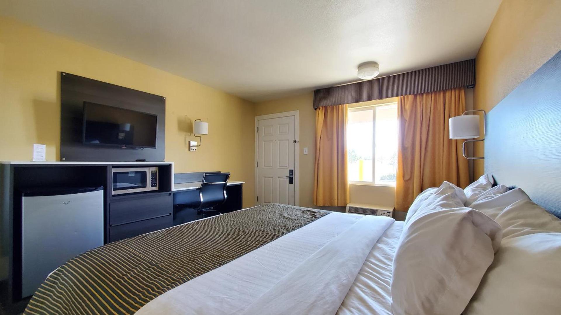 Ramada by Wyndham Flagstaff East photo 33