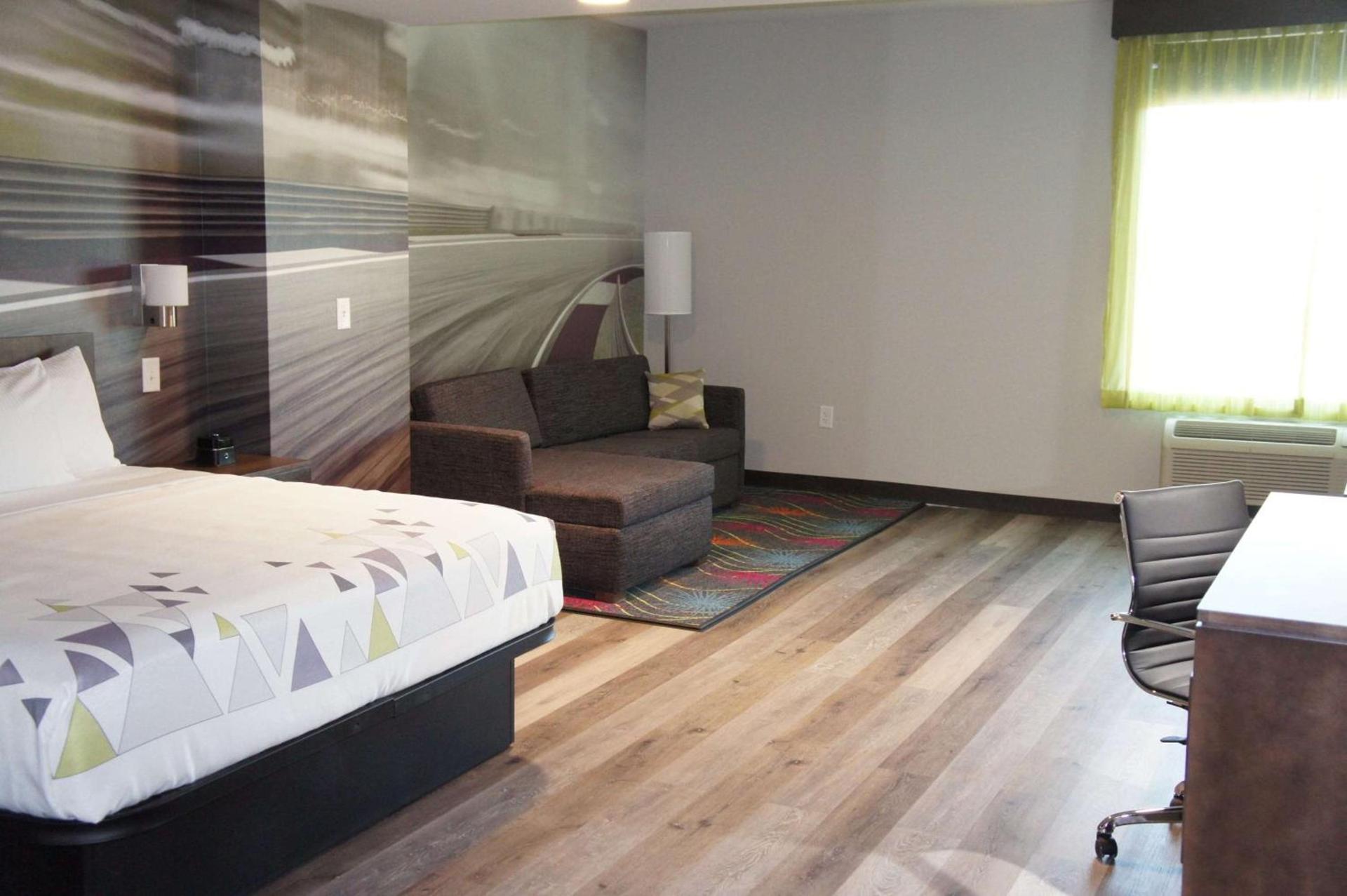 La Quinta Inn & Suites by Wyndham Braselton photo 5