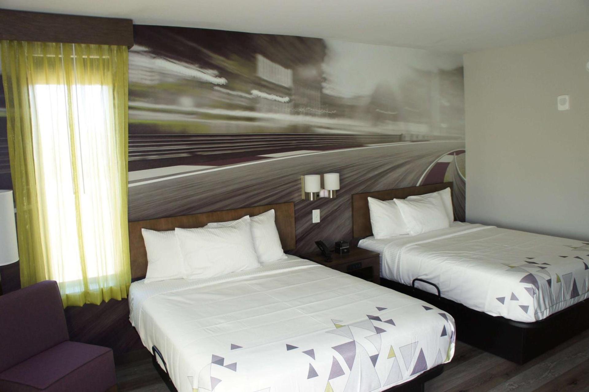 La Quinta Inn & Suites by Wyndham Braselton photo 80