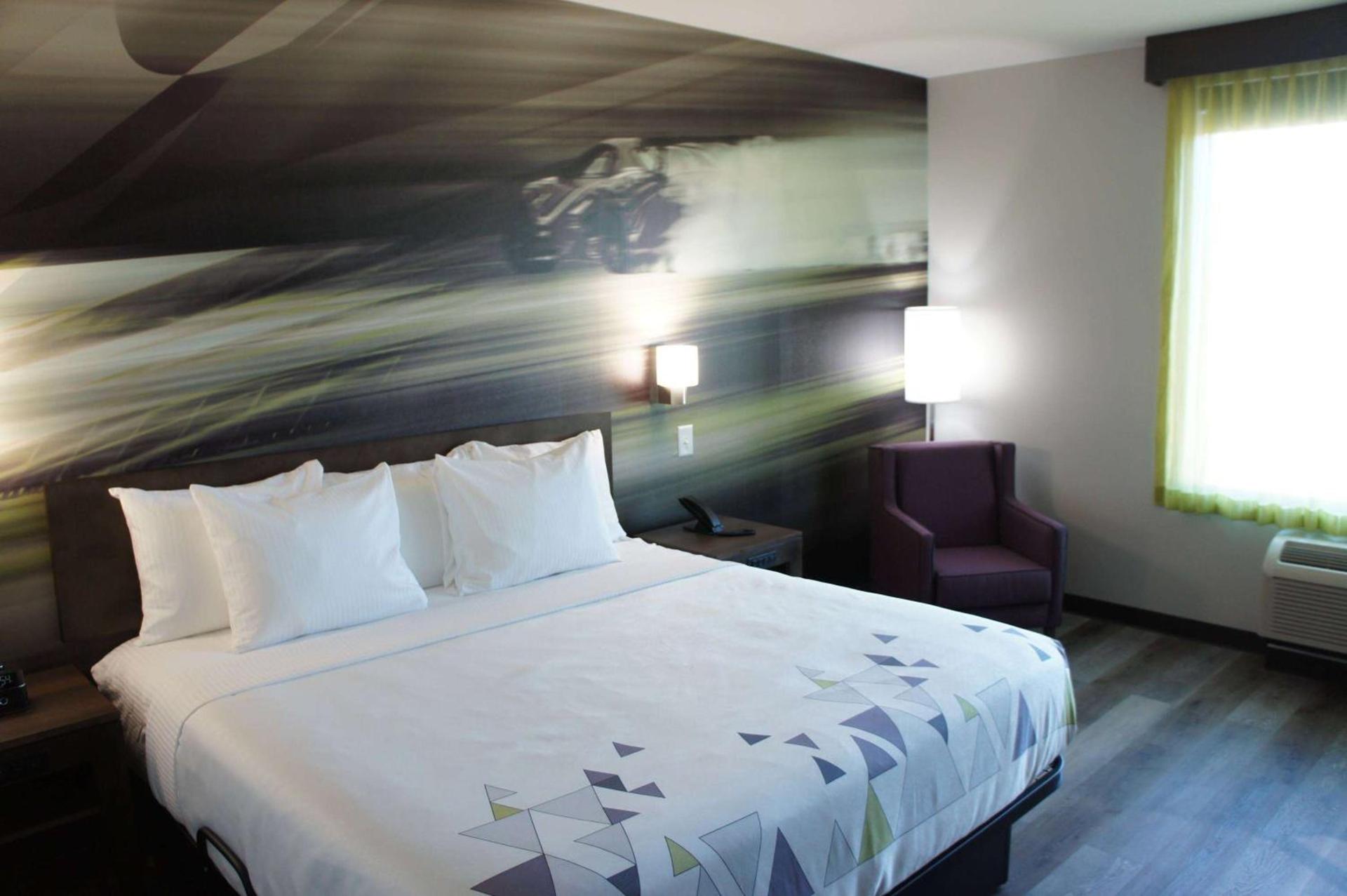 La Quinta Inn & Suites by Wyndham Braselton photo 74