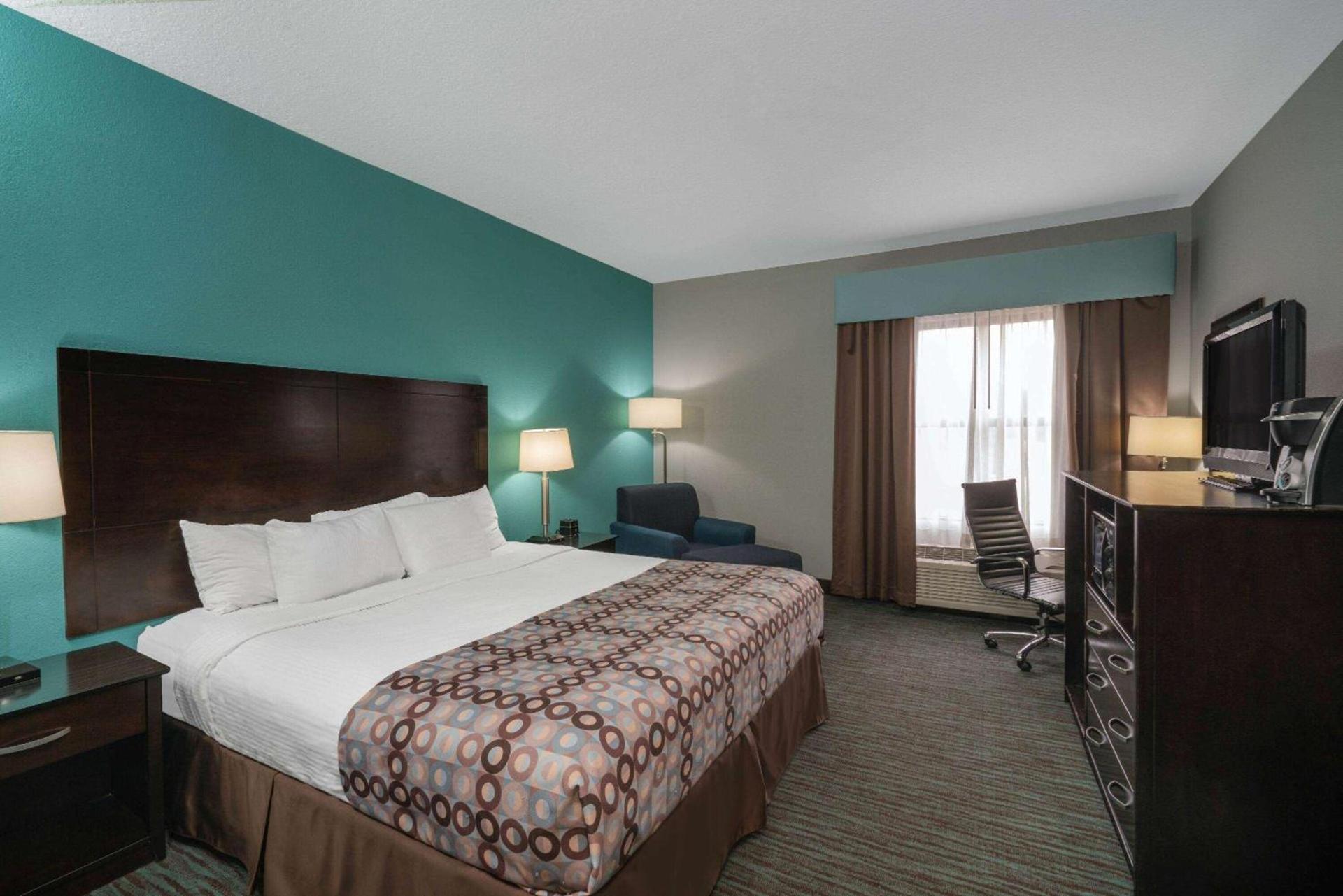 La Quinta by Wyndham Knoxville East photo 18