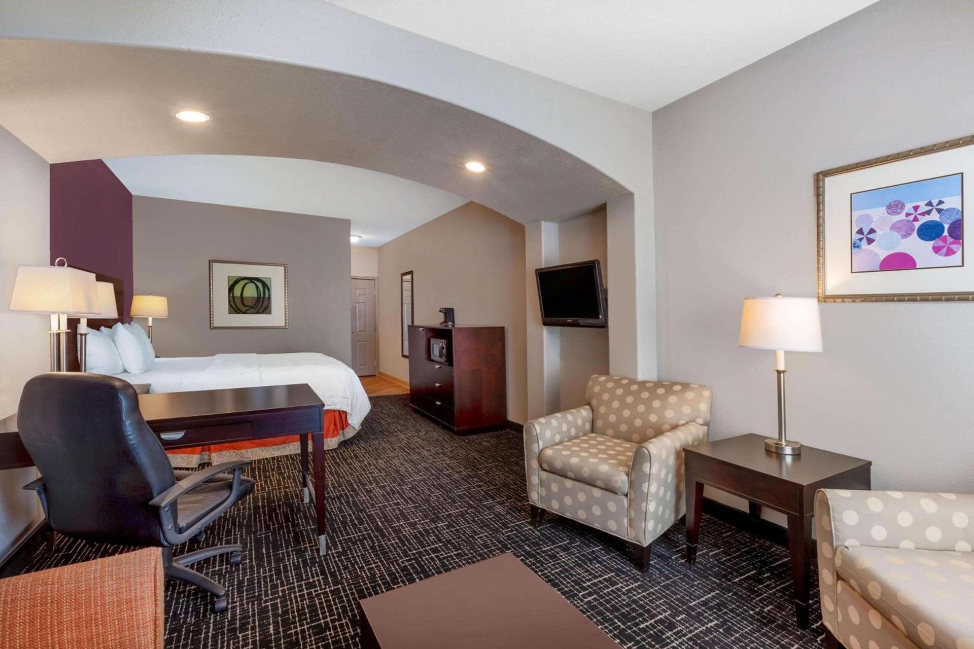 La Quinta by Wyndham Lumberton photo 9