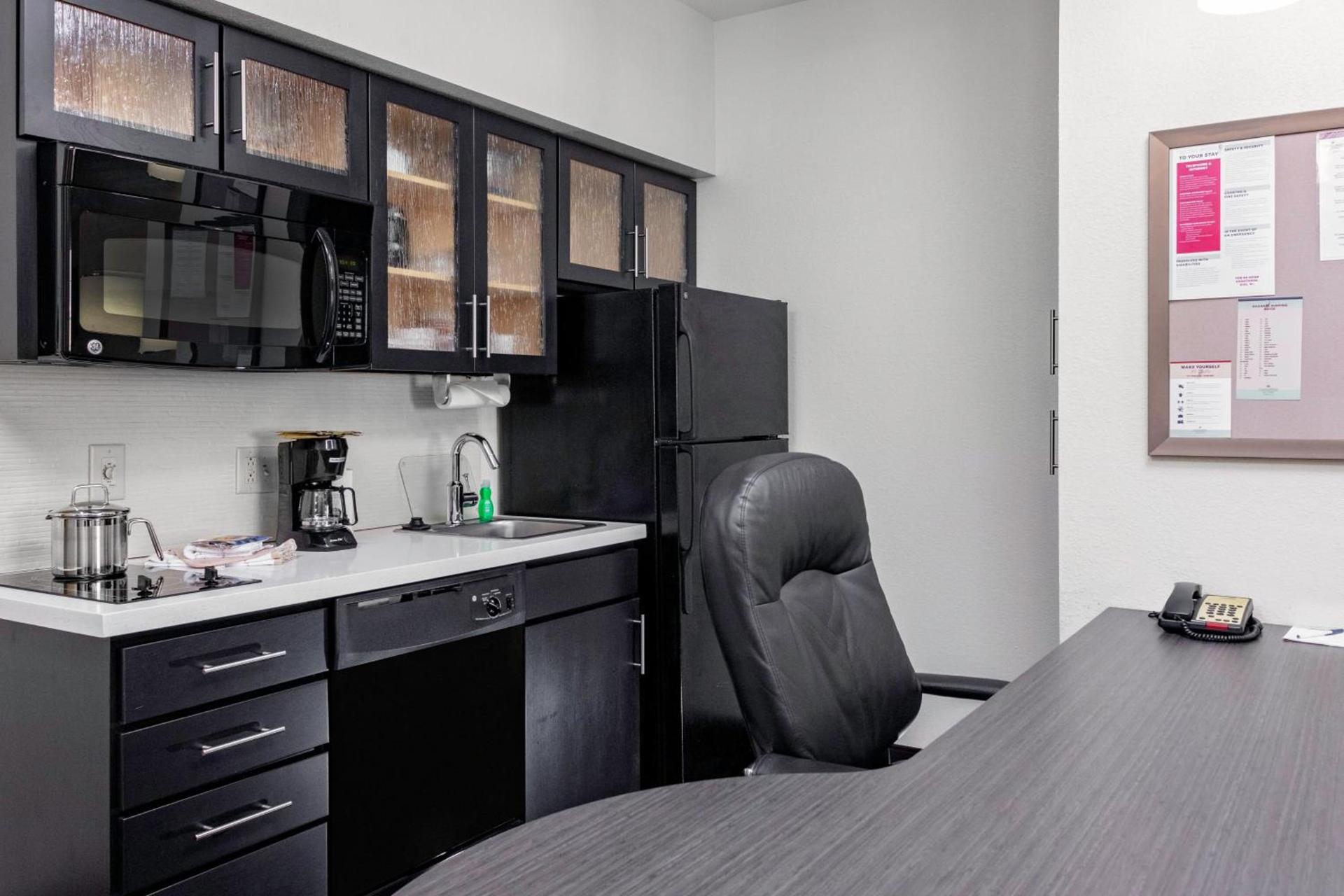 Candlewood Suites Warner Robins by IHG photo 9