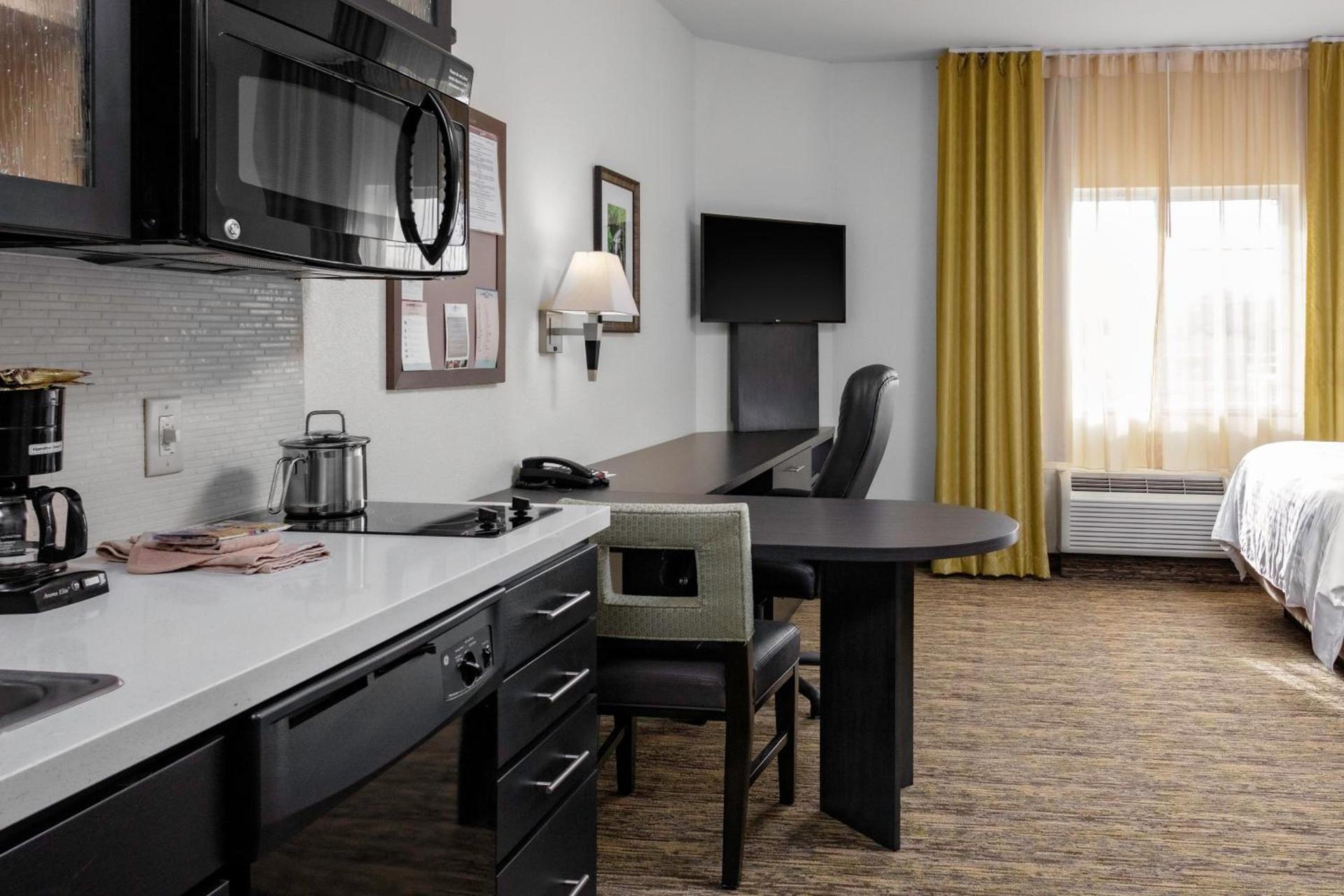 Candlewood Suites Warner Robins by IHG photo 10
