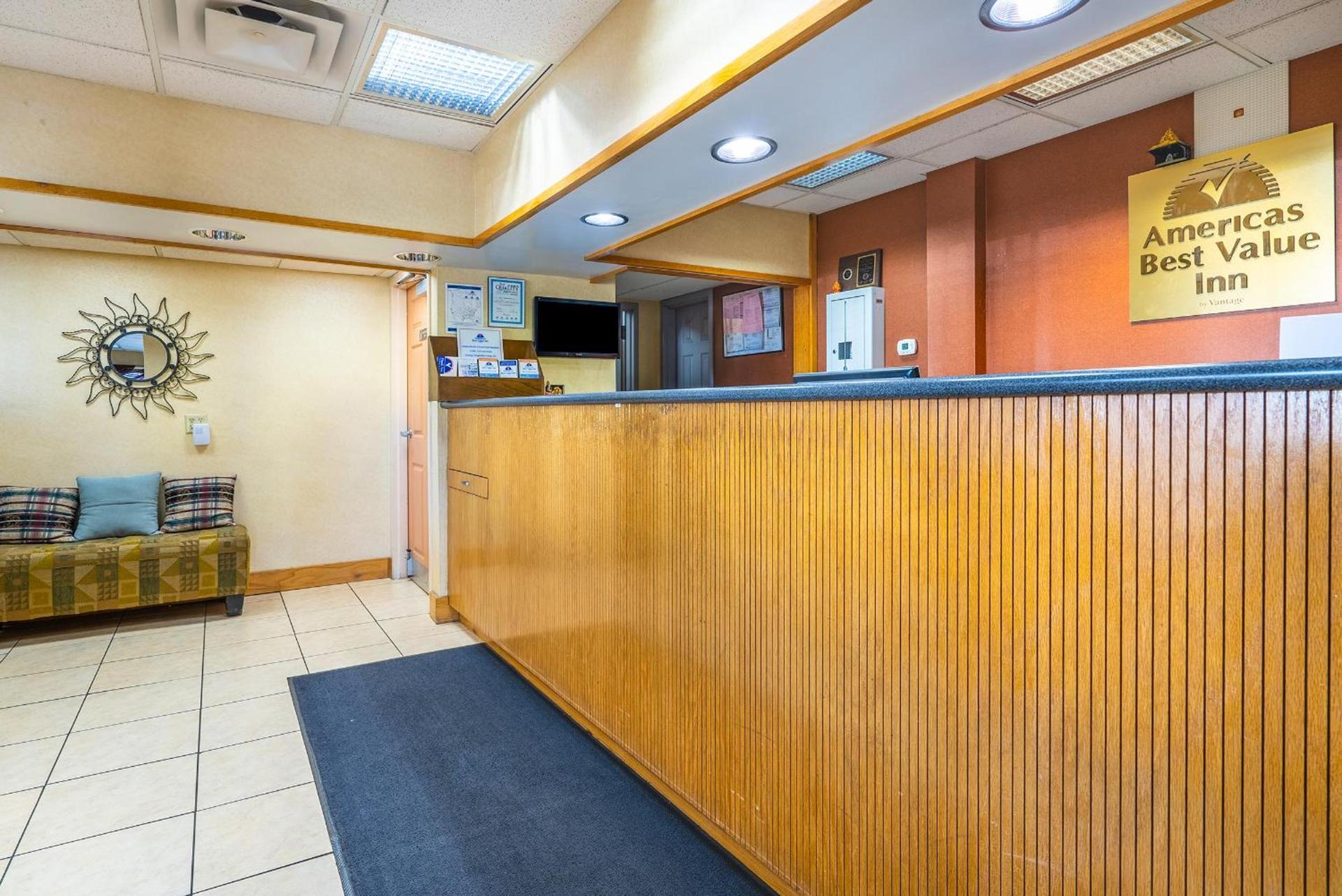 Suburban Studios Chattanooga Northeast - Ooltewah photo 55