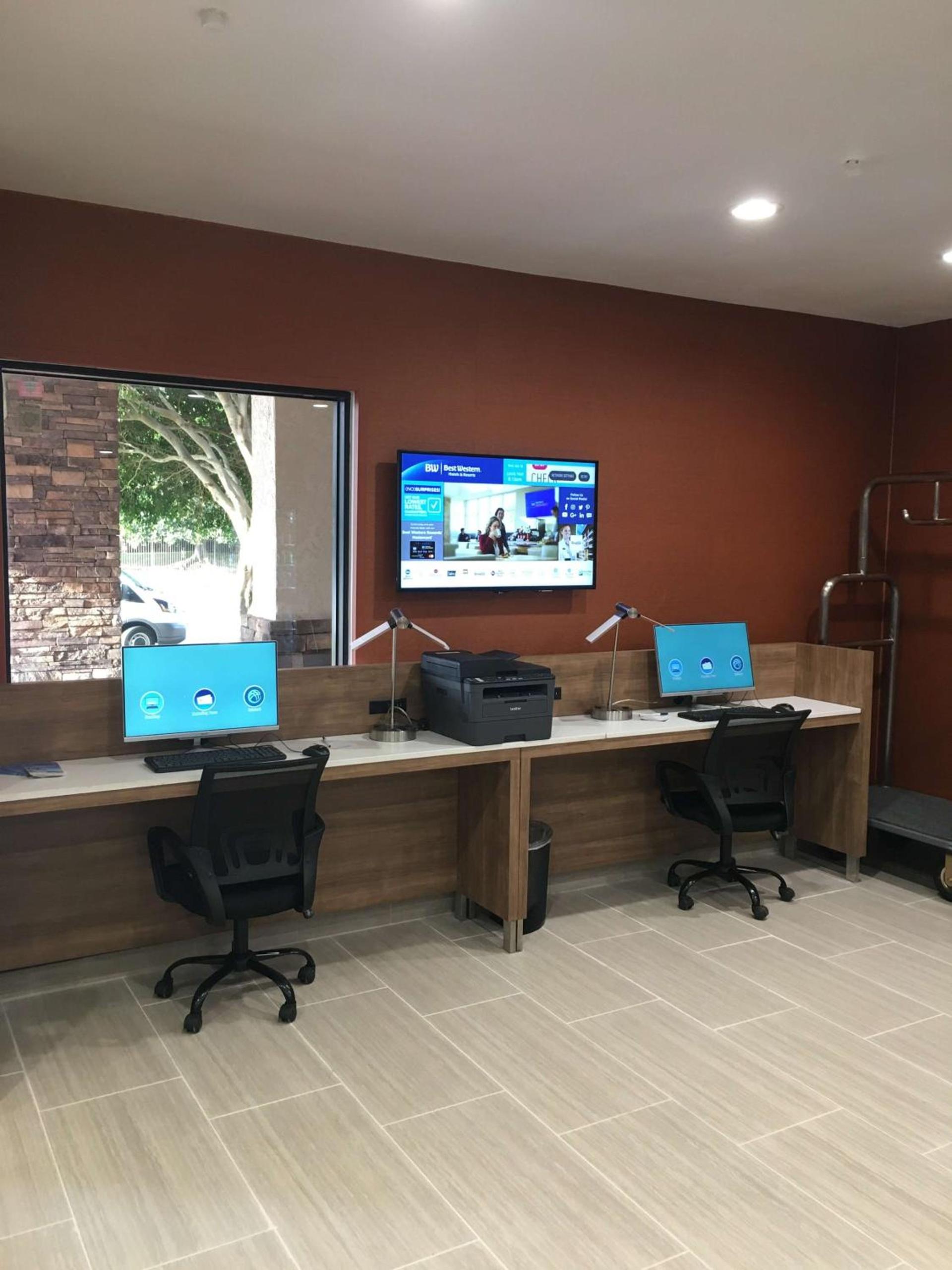 Best Western Carlsbad by the Sea photo 20