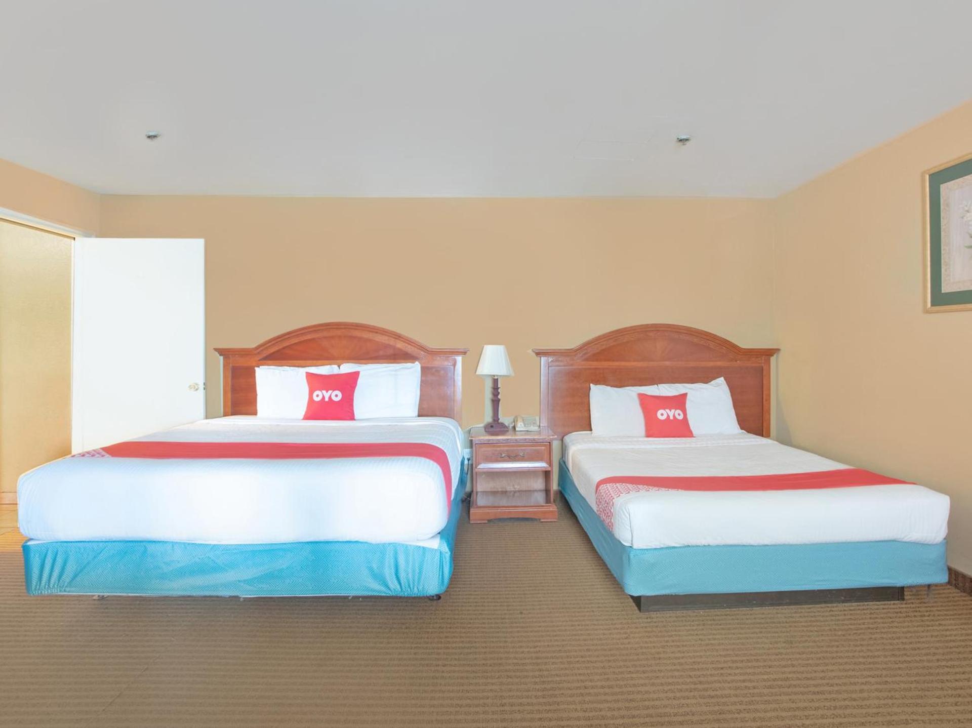 Rodeway Inn photo 21